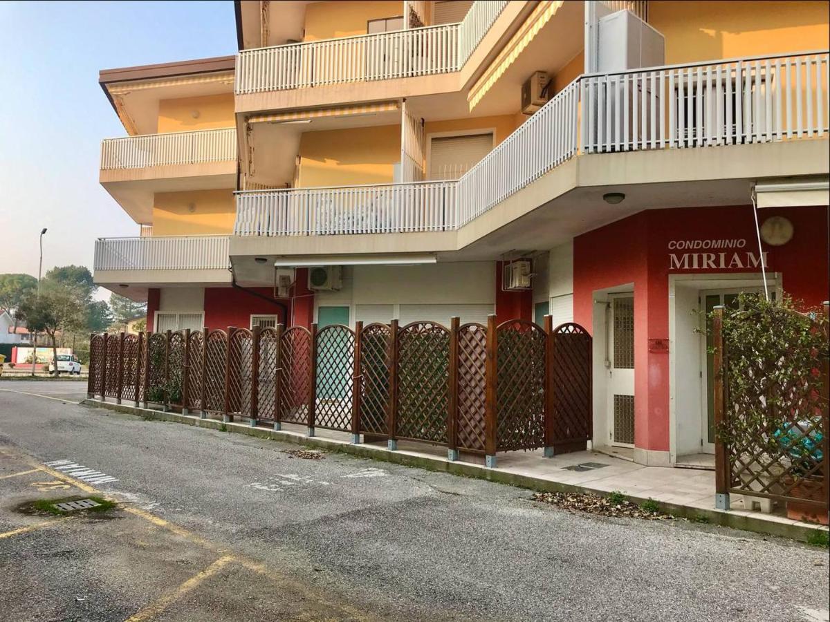Residence Miriam 2 Bibione Eksteriør billede